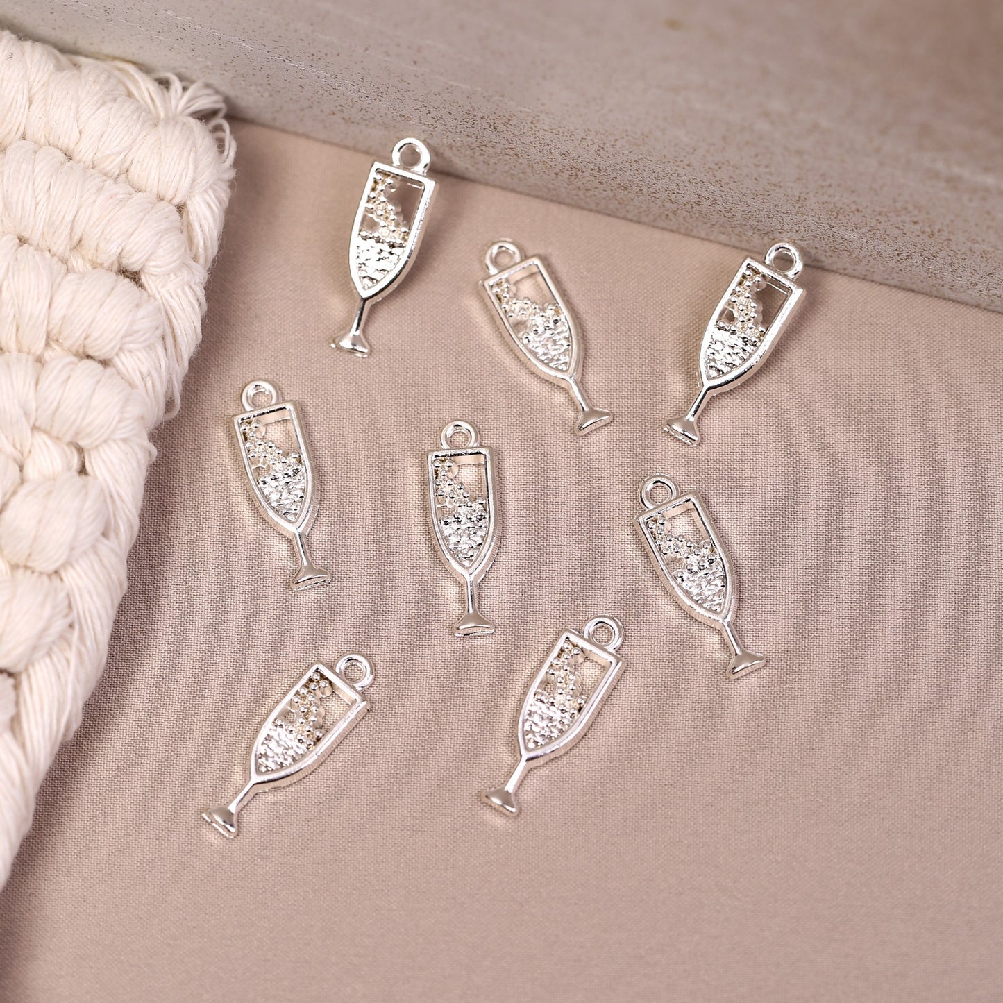 Champagne Glass Metal Charms (8pcs) (MLB-016)
