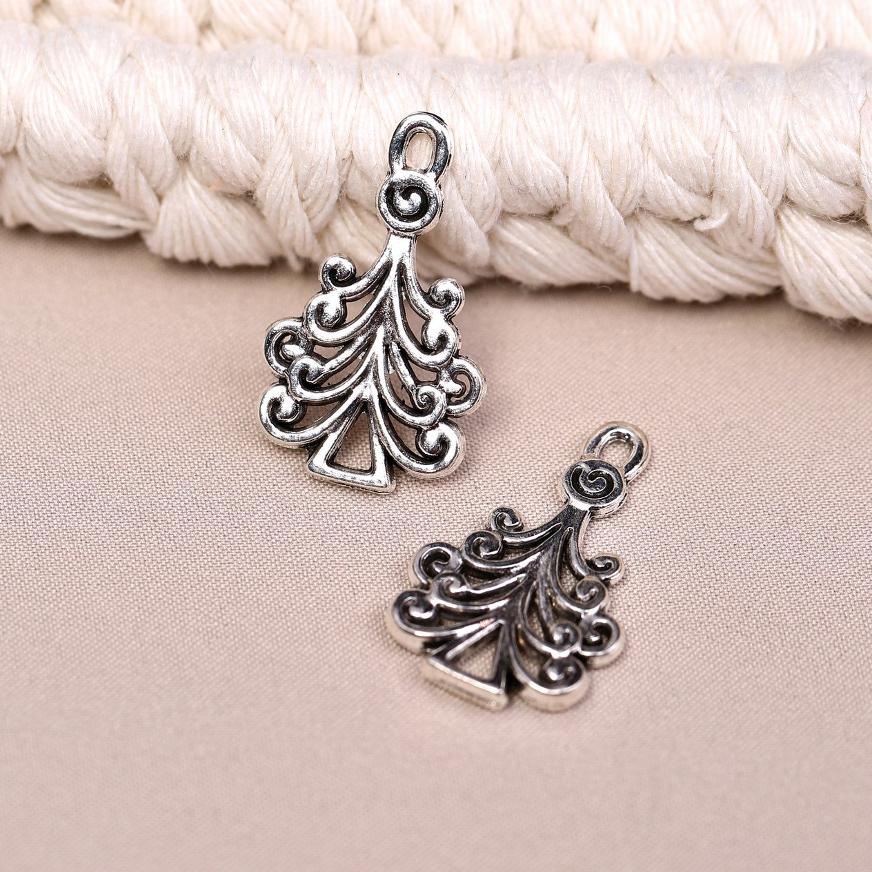 Christmas Tree Metal Charms (6pcs) (MLB-008)