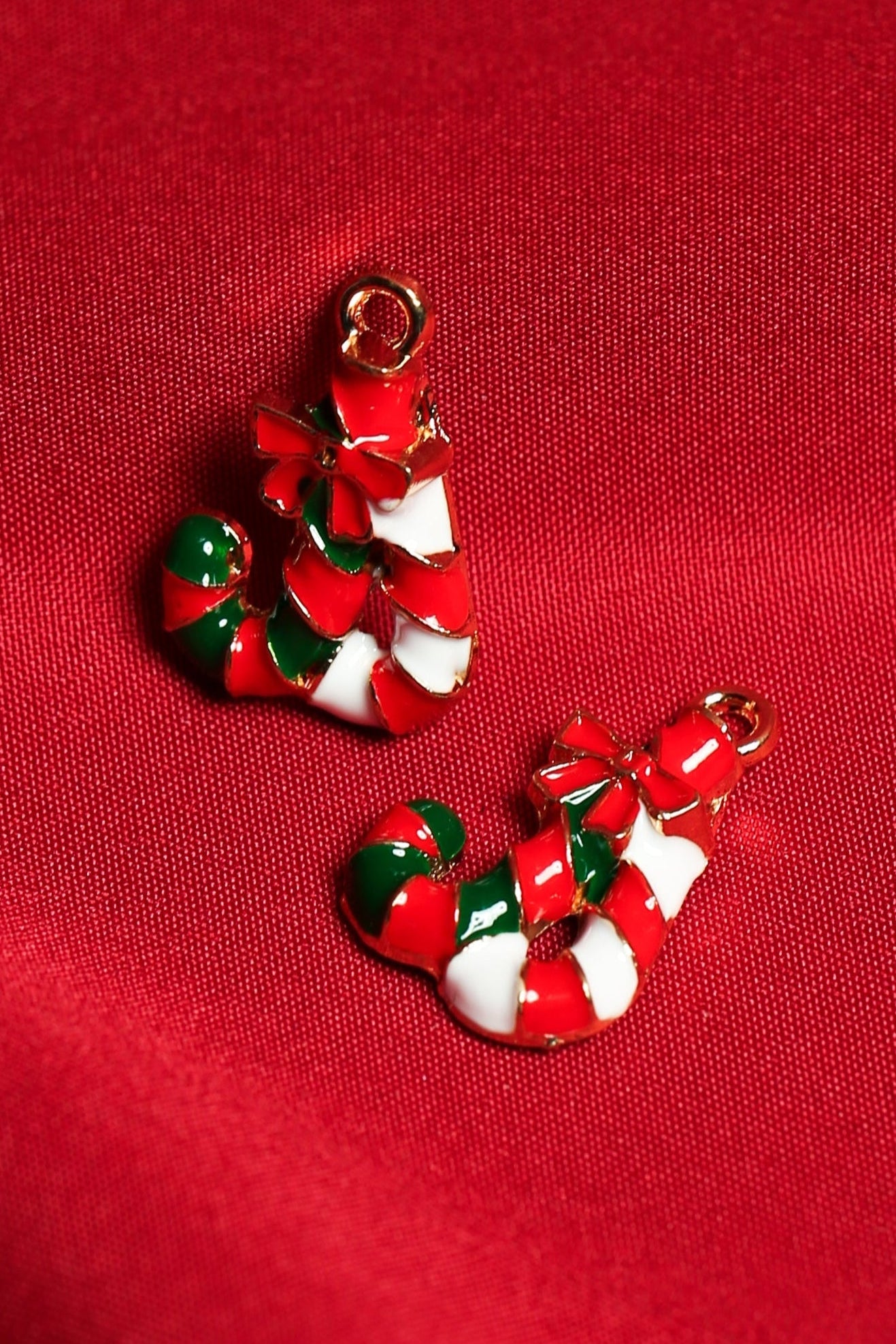 Decorated Candy Cane Metal Charms (2pcs) (MLB-062)
