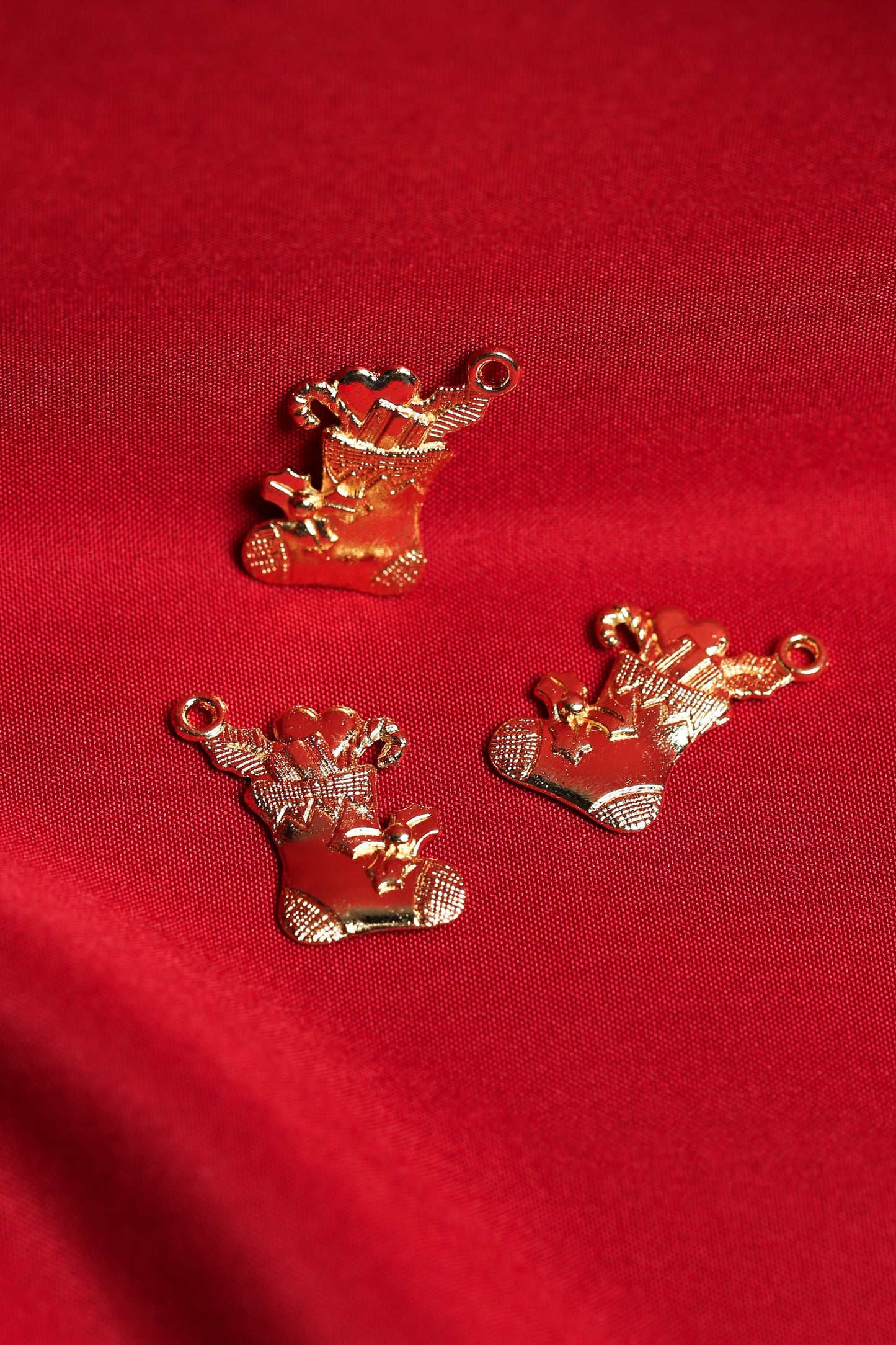Christmas Stocking Metal Charms (3pcs) (MLB-066)