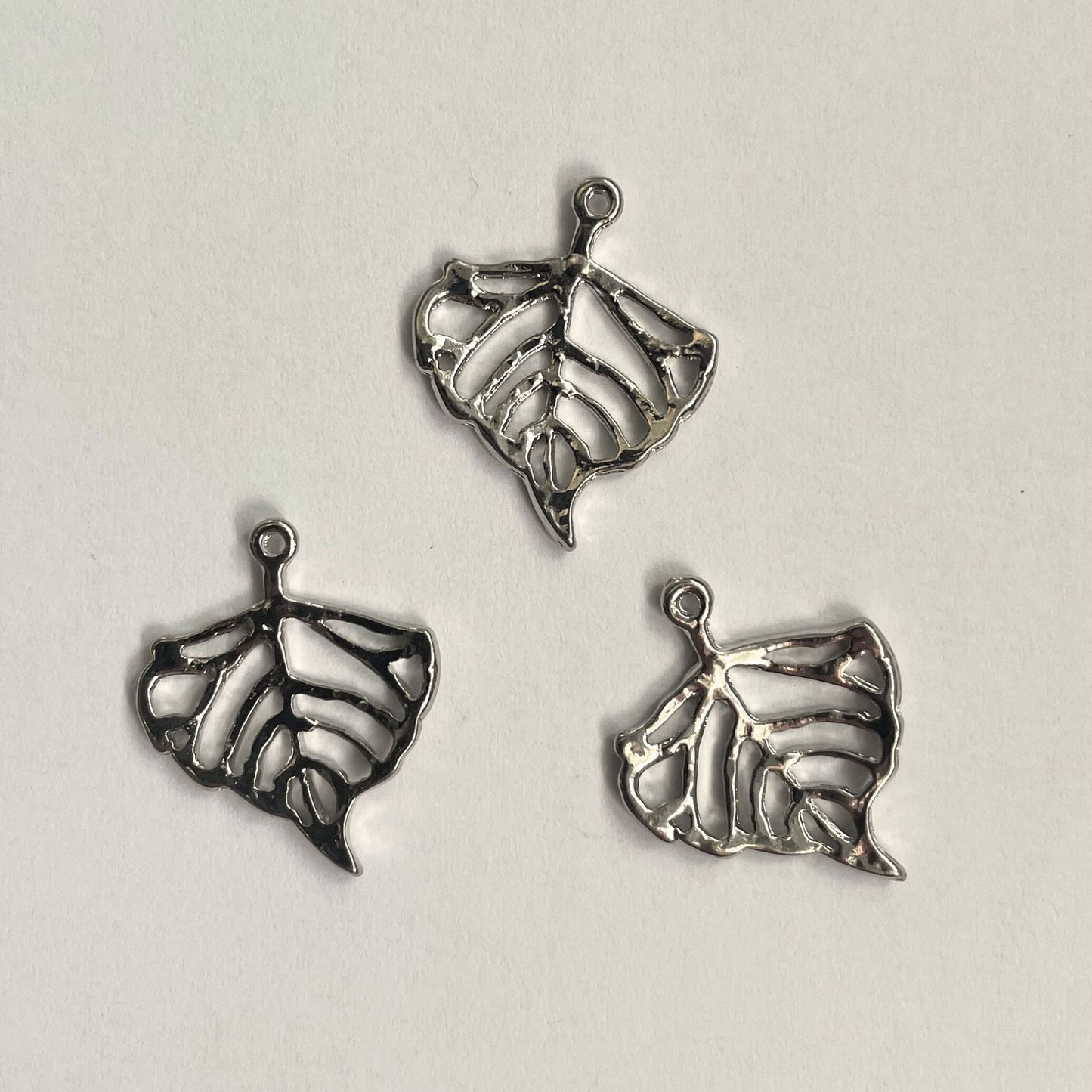 Silver Leaf Charms (10pcs) - Printable Heaven