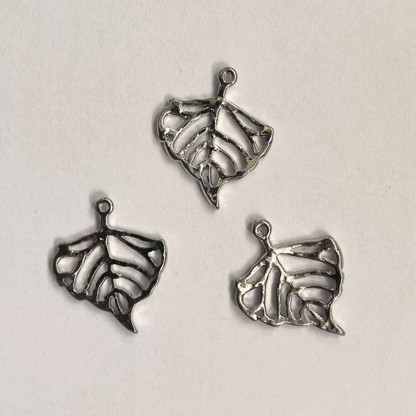 Silver Leaf Charms (10pcs) - Printable Heaven