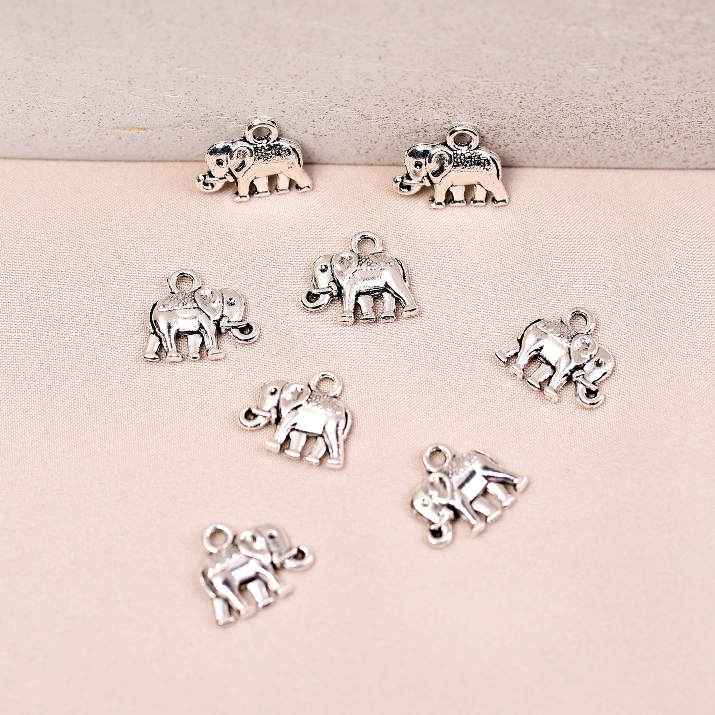 Elephant Metal Charms (8pcs) (MLB-024)