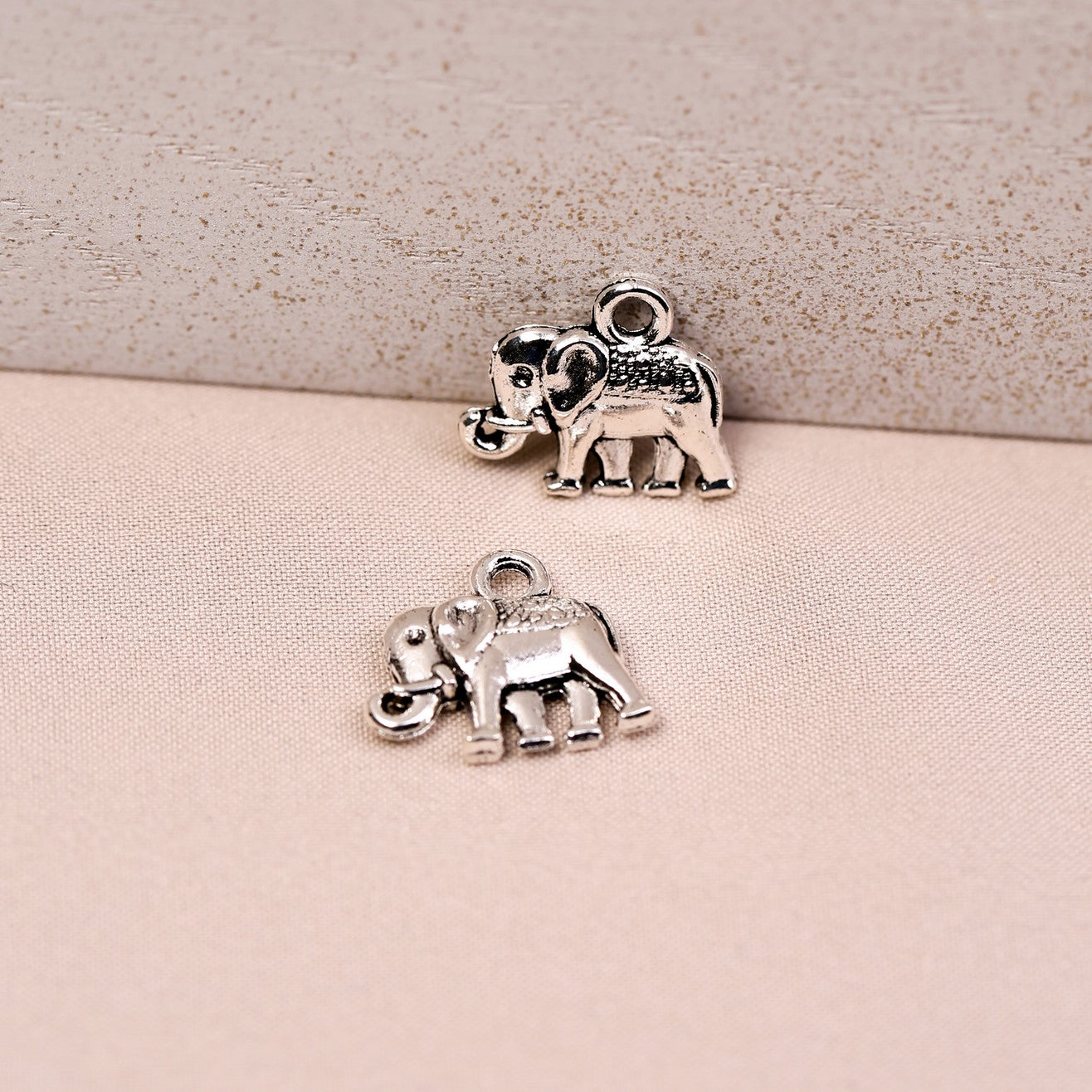 Elephant Metal Charms (8pcs) (MLB-024)