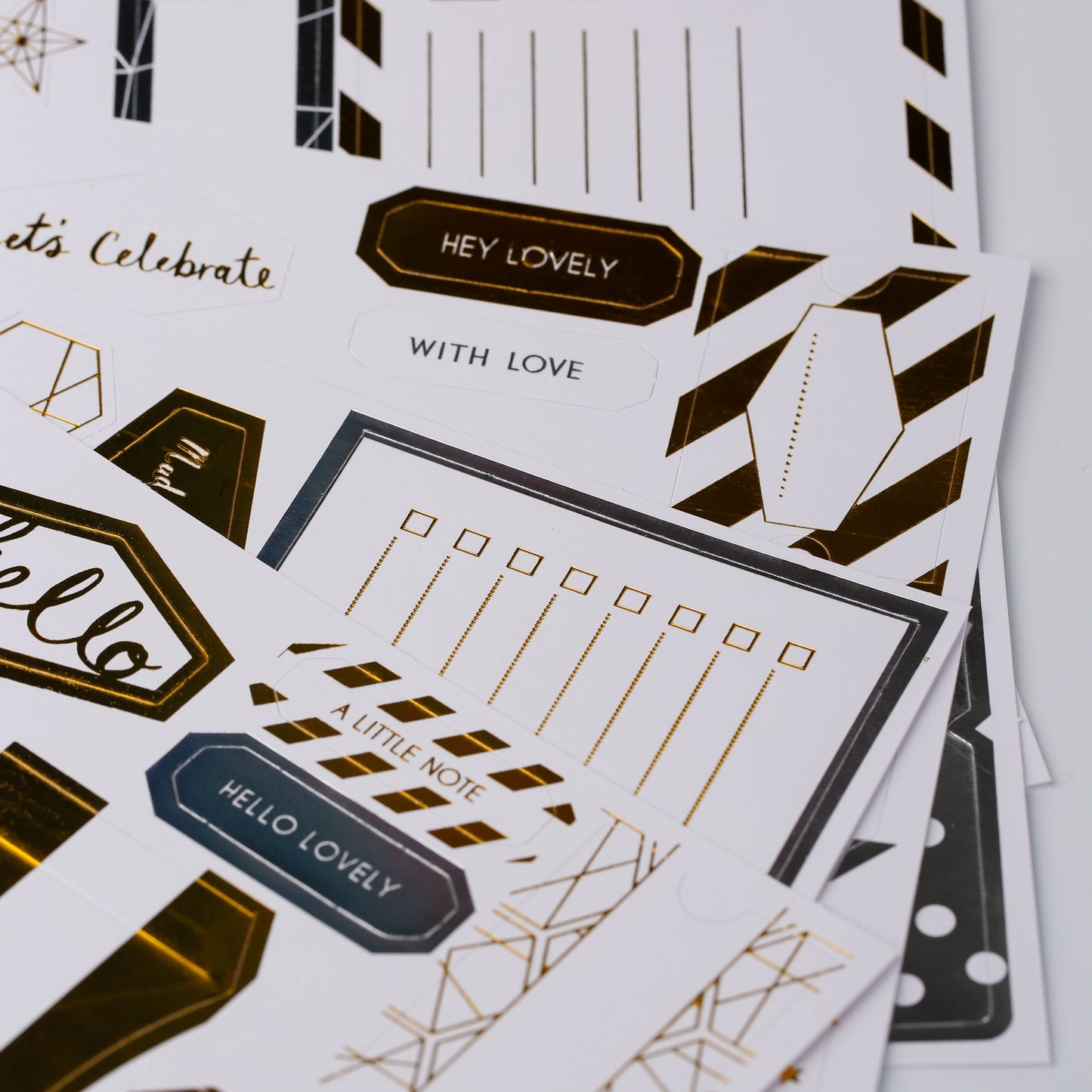 Modern Lustre - A4 Ultimate Die-cut & Paper Pack, 48pk (PMA 169147)