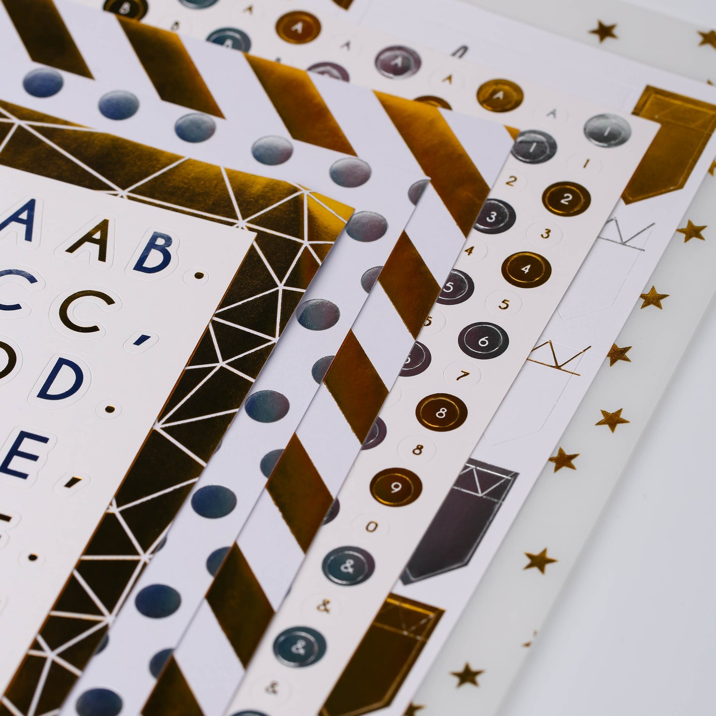 Modern Lustre - A4 Ultimate Die-cut & Paper Pack, 48pk (PMA 169147)