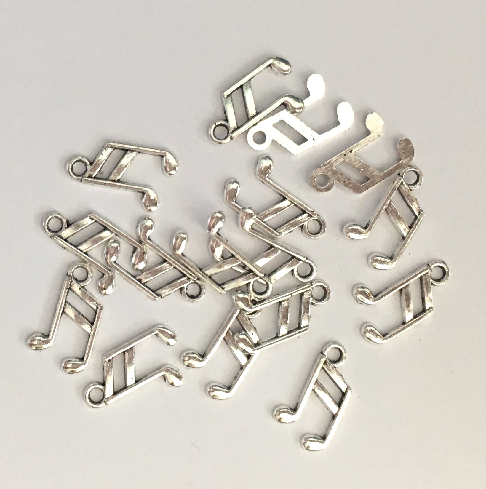 Metal Charms - Music Notes (18)