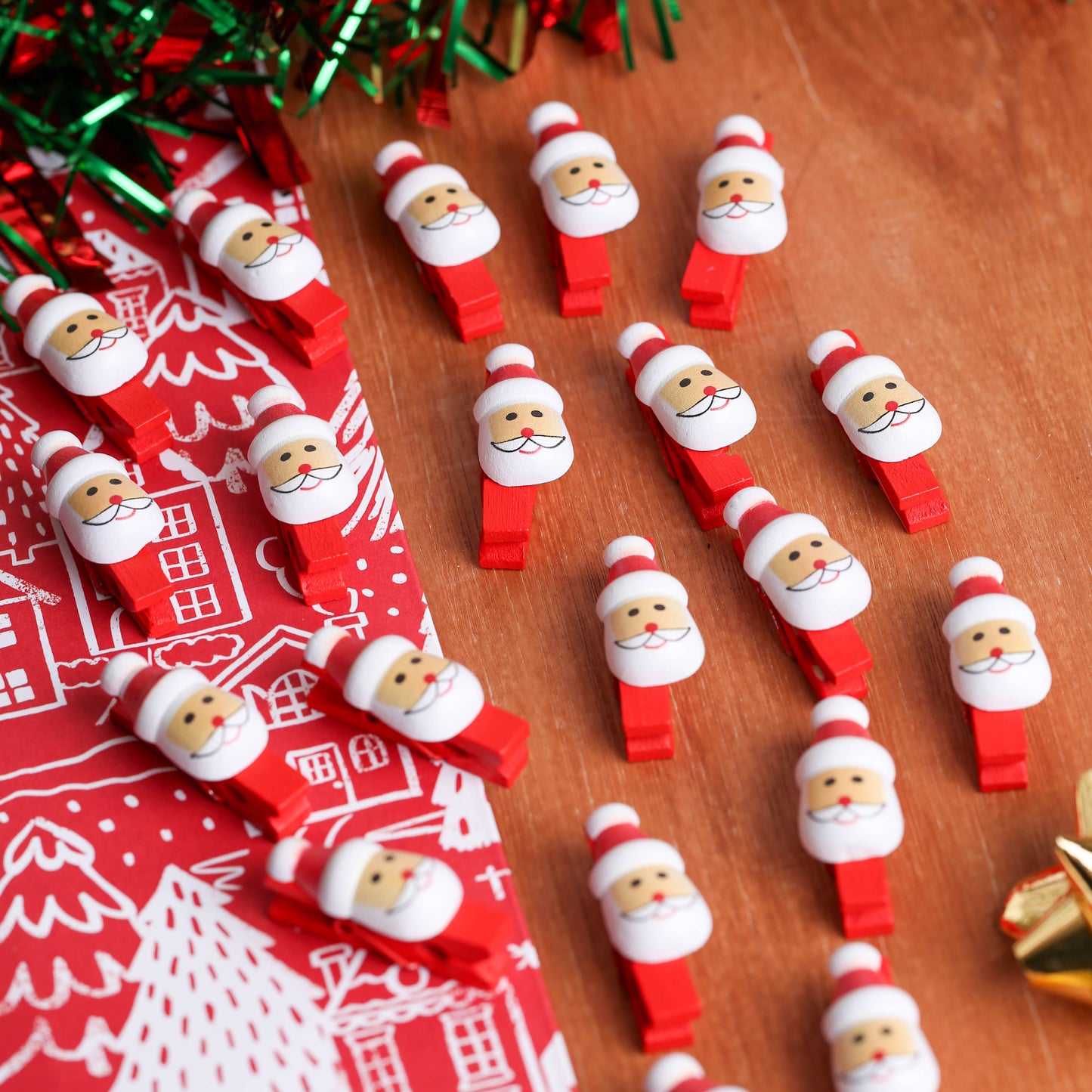 Christmas Santa Wooden Pegs - 20 Pack (XMA3199OB)