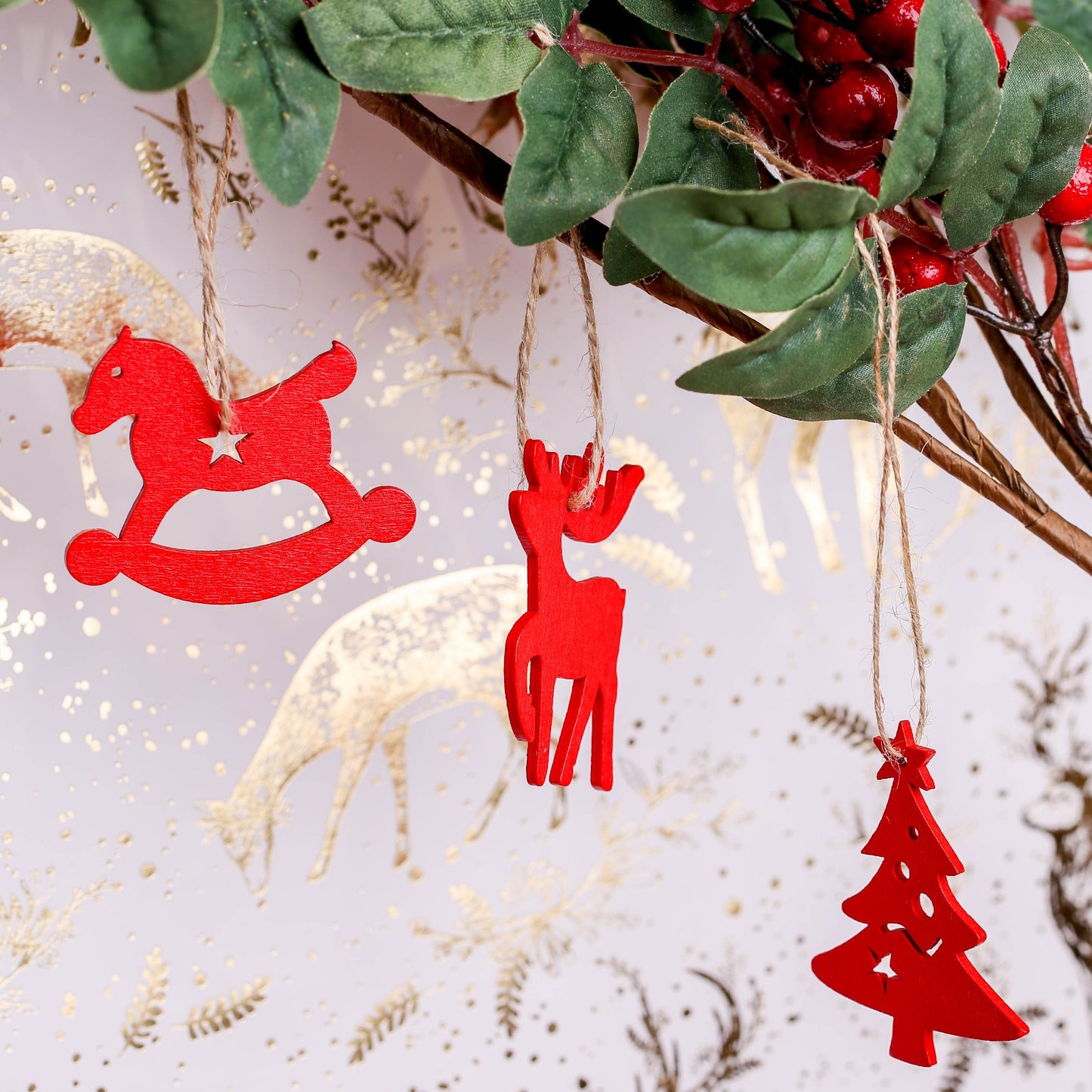 Create Christmas Wooden Hanging Shapes Red 6pcs (PMA 174993)