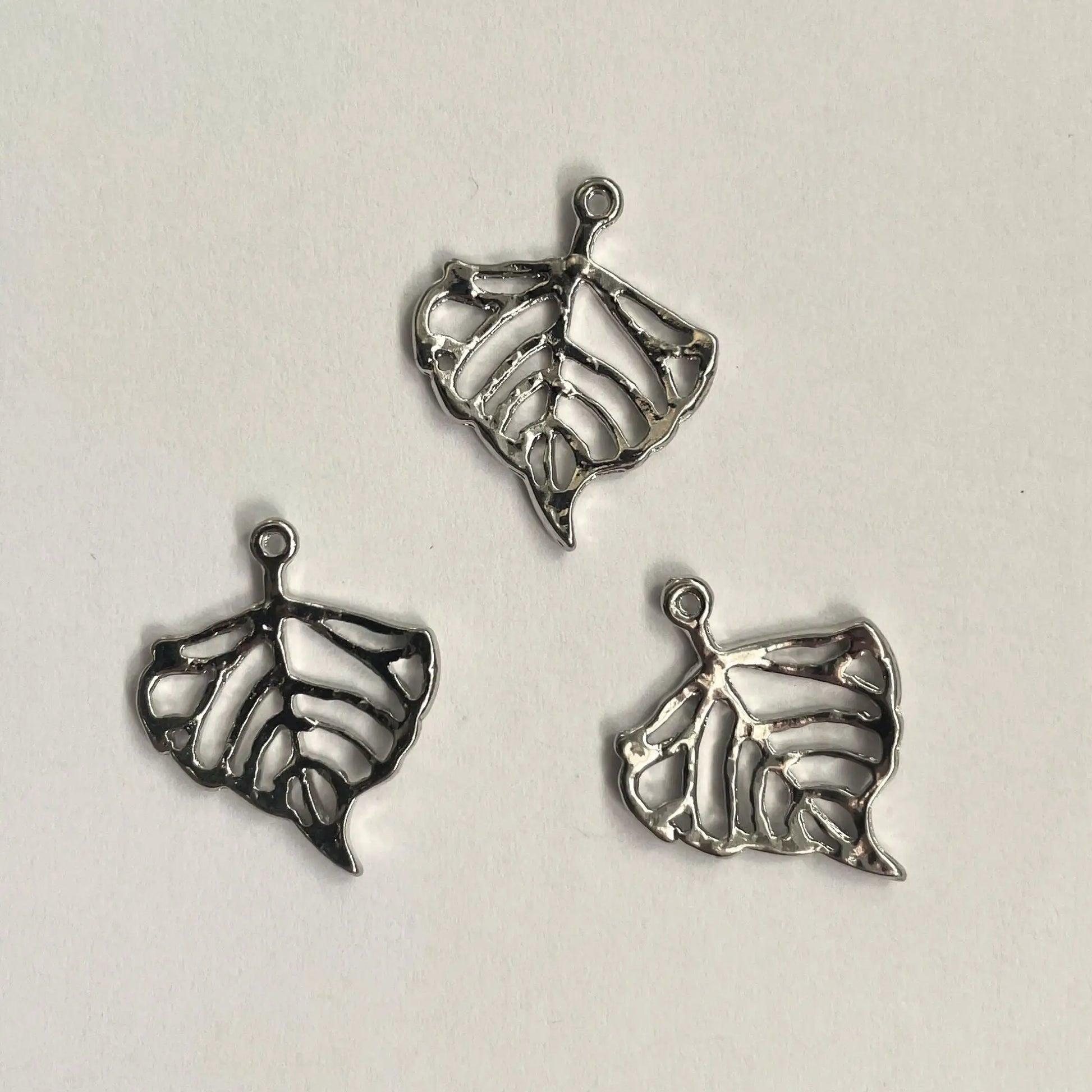 Silver Leaf Charms (10pcs) - Printable Heaven