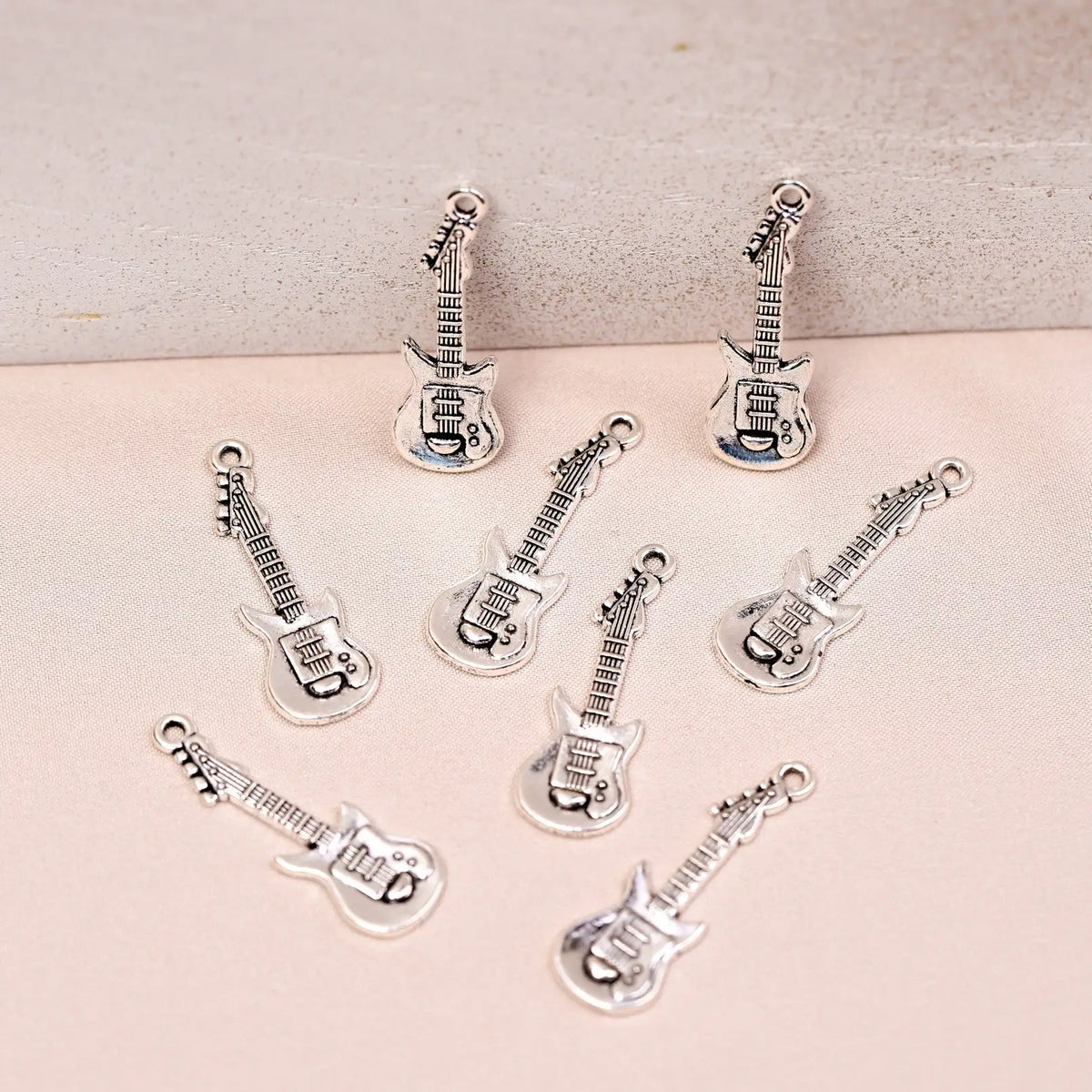 Guitar Metal Charms (8pcs) (MLB-027) - Printable Heaven