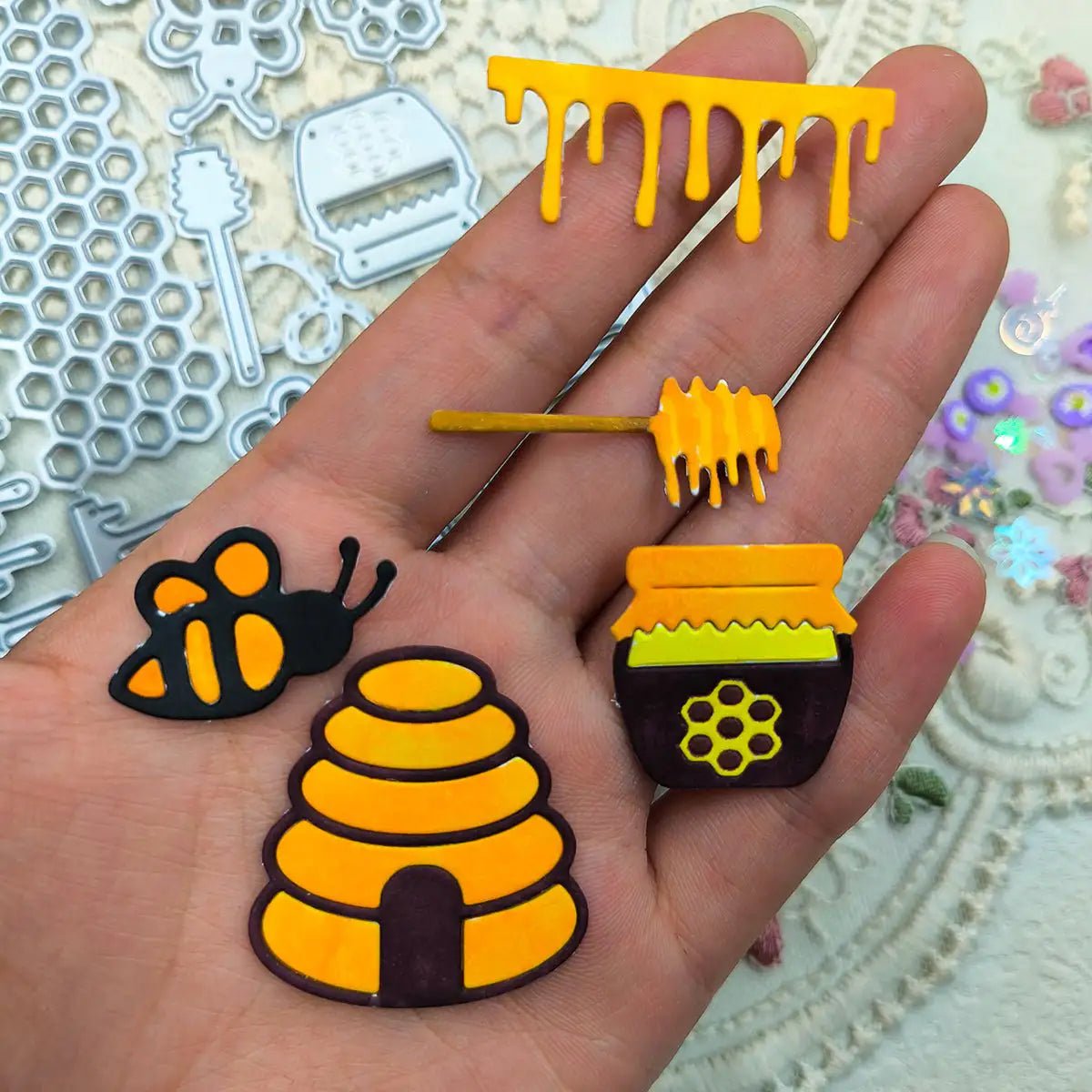 Printable Heaven Large Cutting Die - Bees and Honey (14pcs) (A132) - Printable Heaven