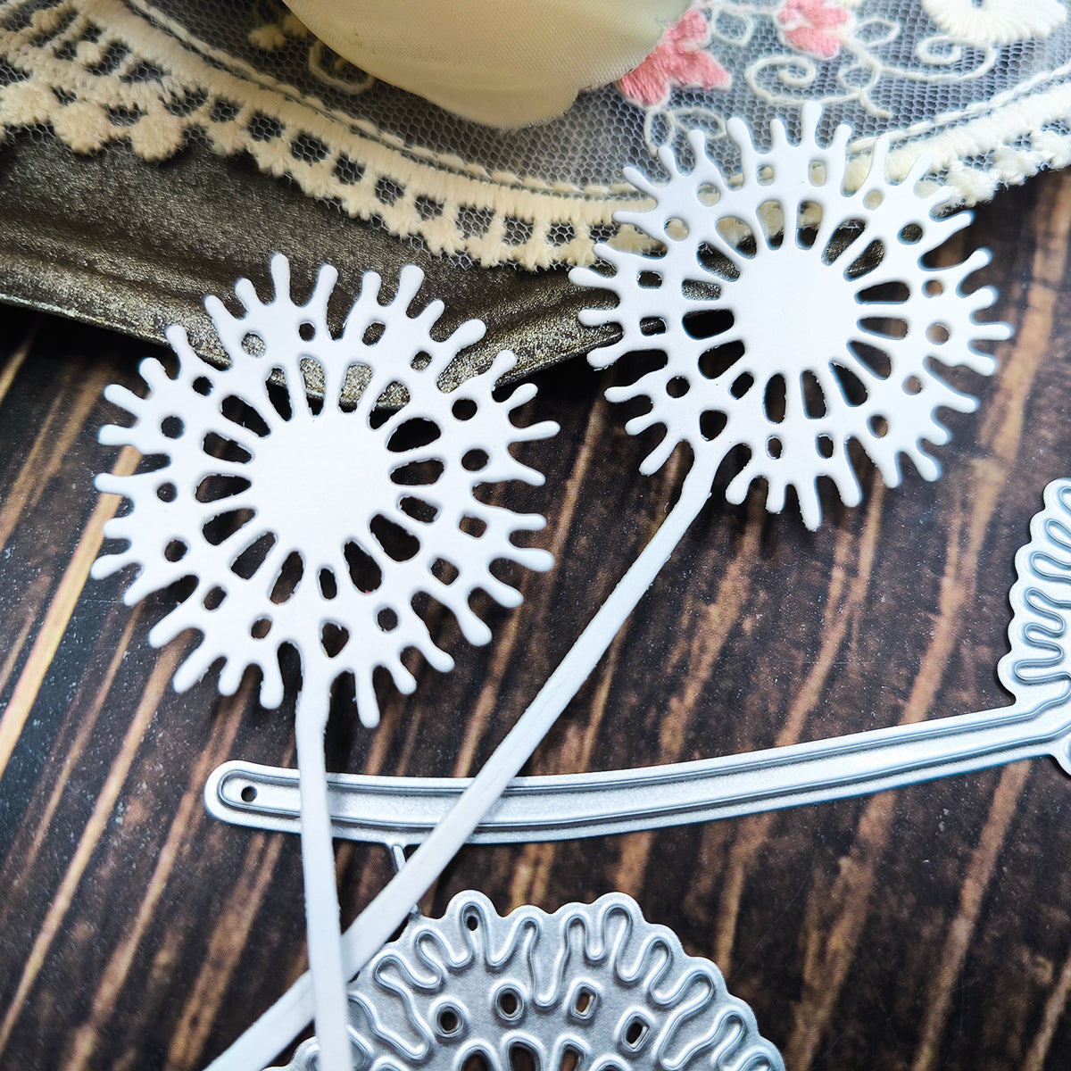 Printable Heaven Large Cutting Die - Dandelions (2pcs) (F085)