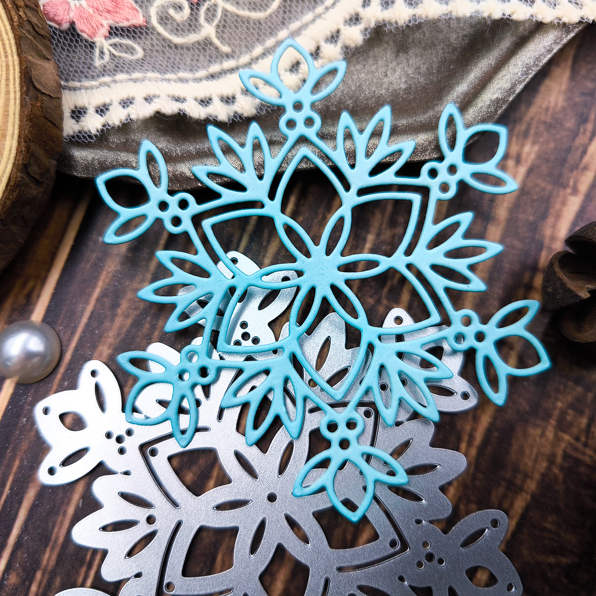 Printable Heaven Small Cutting Die - Intricate Snowflake (1pc) (F087)