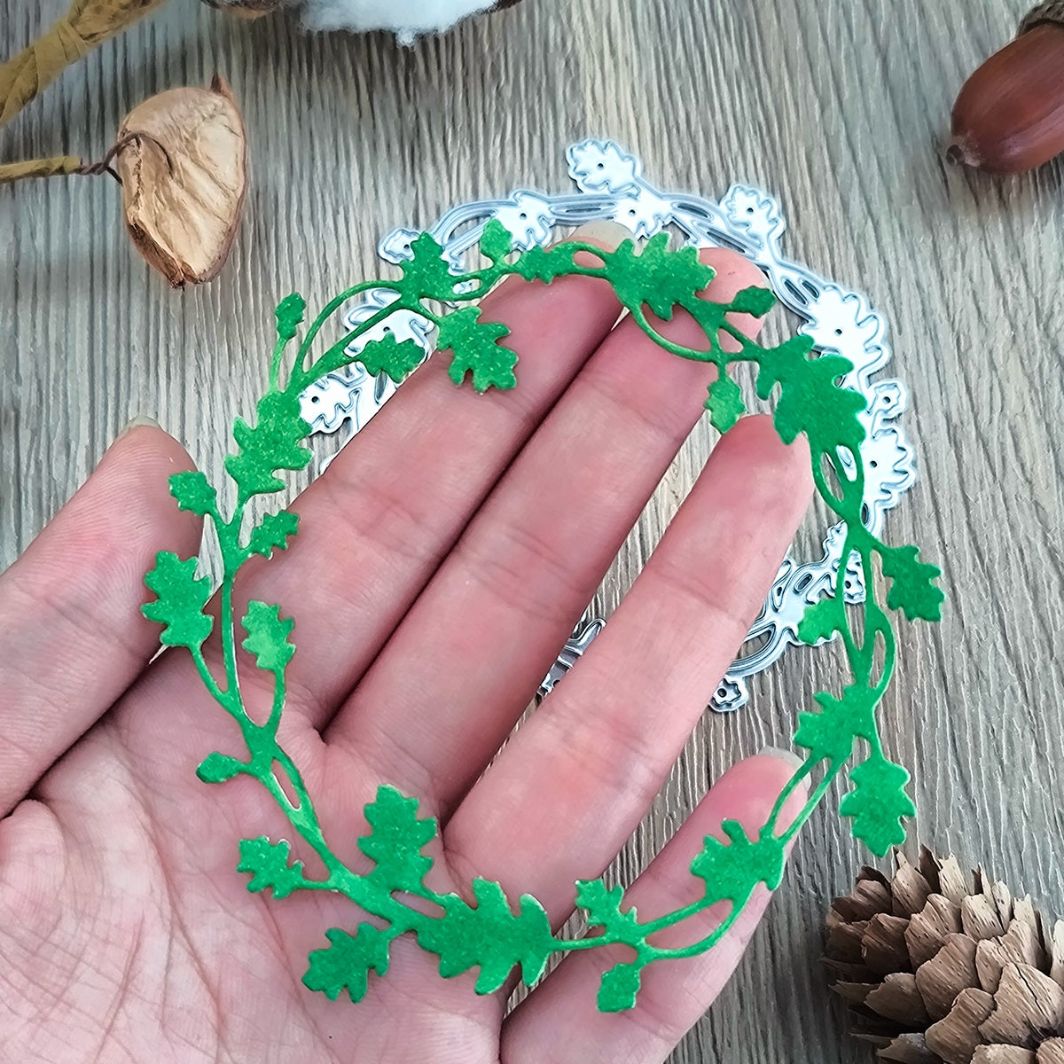 Printable Heaven Small Cutting Die - Vine Wreath (1pc) (L040)