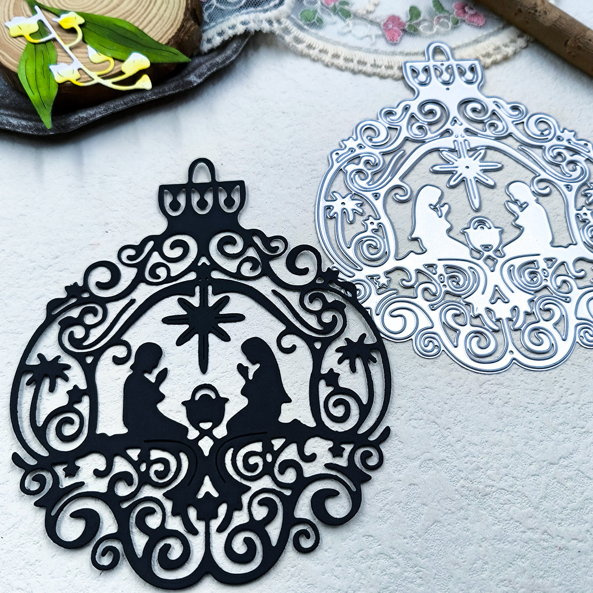 Printable Heaven Large Cutting Die - Nativity Bauble (1pc) (P071)