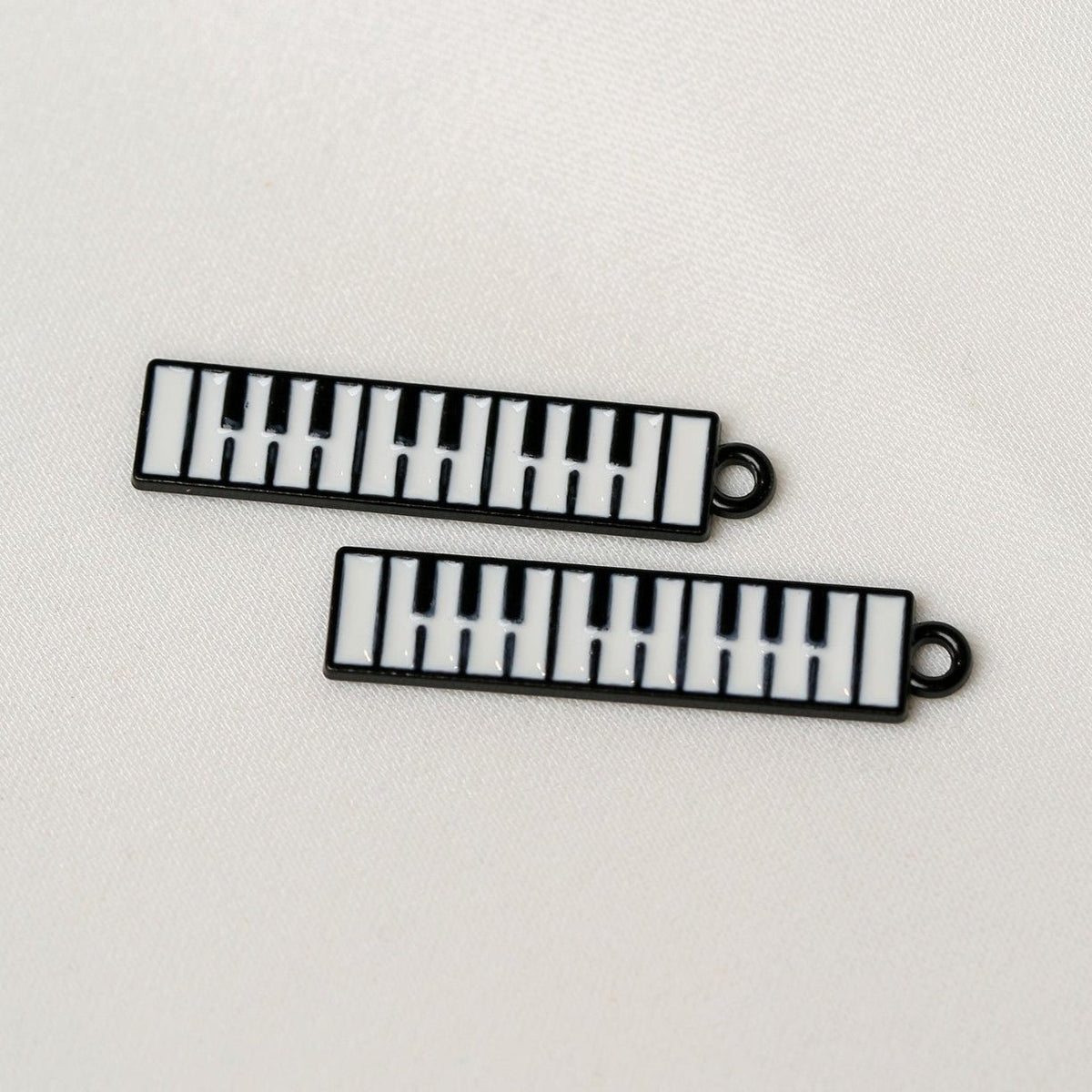 Keyboard Metal Charms (2pcs) (MLB-121) - Printable Heaven