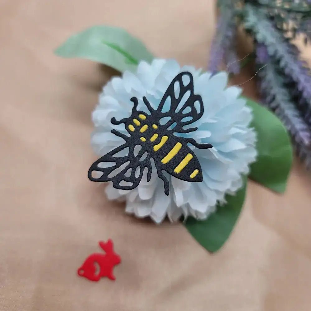 Printable Heaven Small Cutting Die - Bee (1pc)(A135) - Printable Heaven