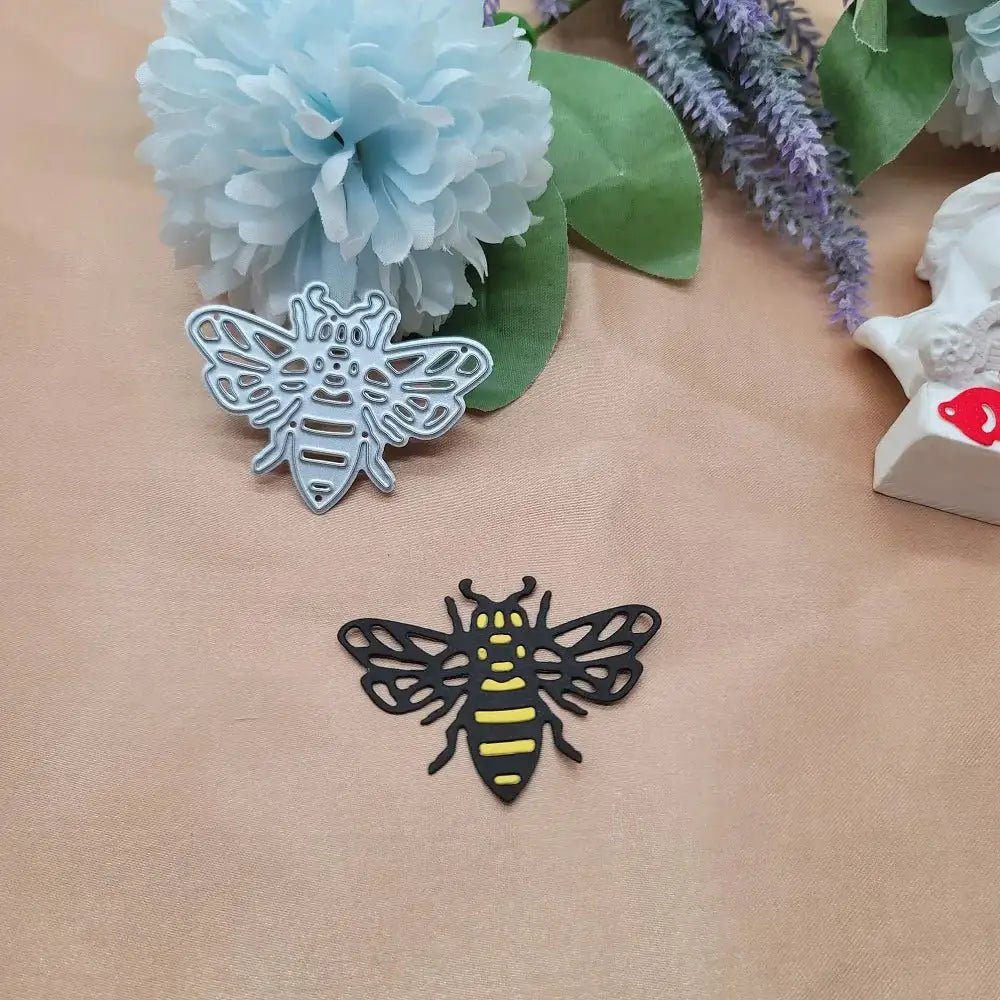 Printable Heaven Small Cutting Die - Bee (1pc)(A135) - Printable Heaven